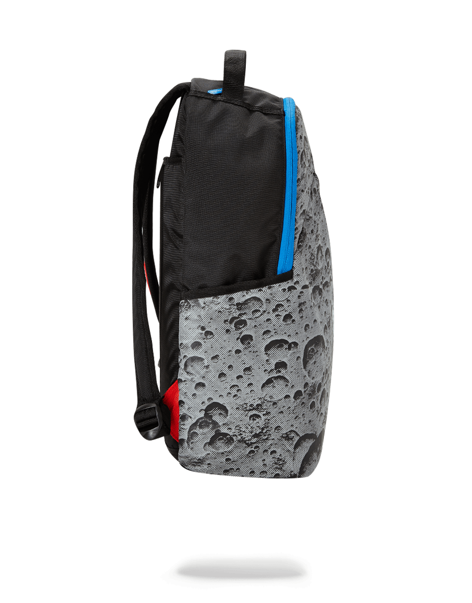 ANGLED REFLECTIVE SHARK (SPACE SHOT)