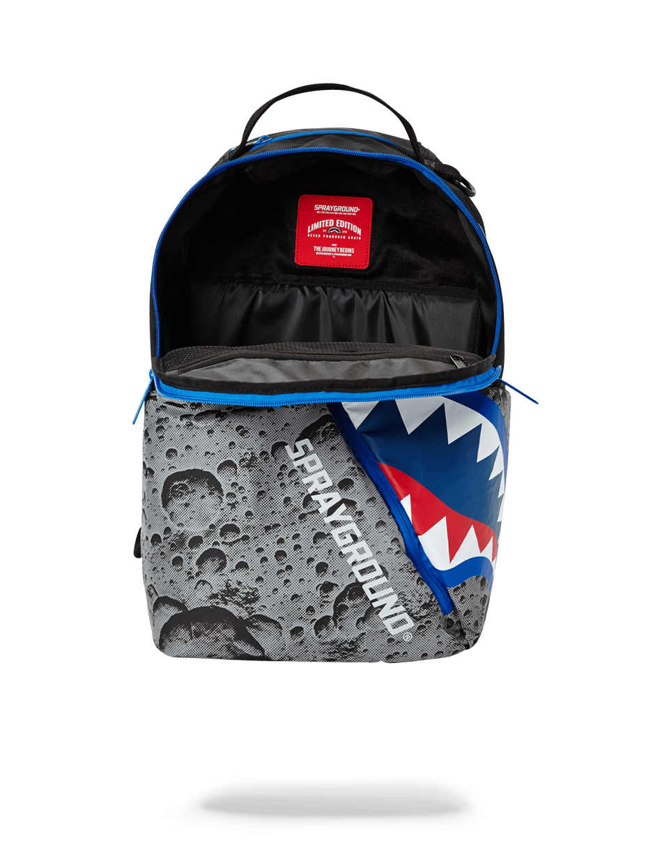 ANGLED REFLECTIVE SHARK (SPACE SHOT)