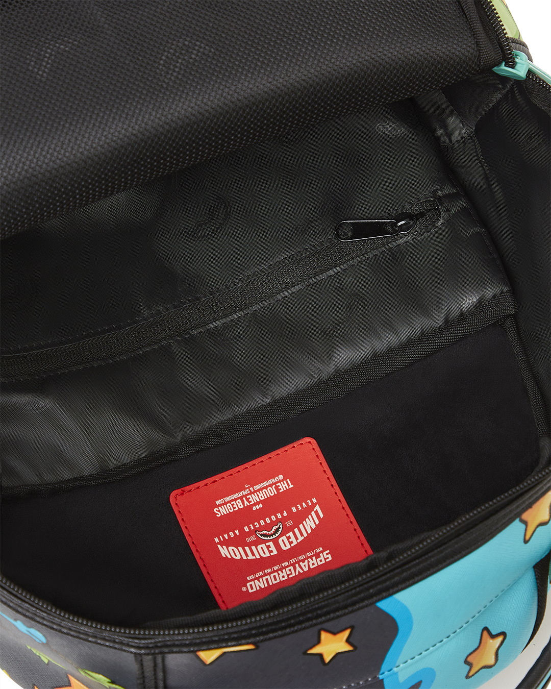 DAZED & SHARK DOUBLE LIFE (WITH REMOVABLE EYE PATCHES)