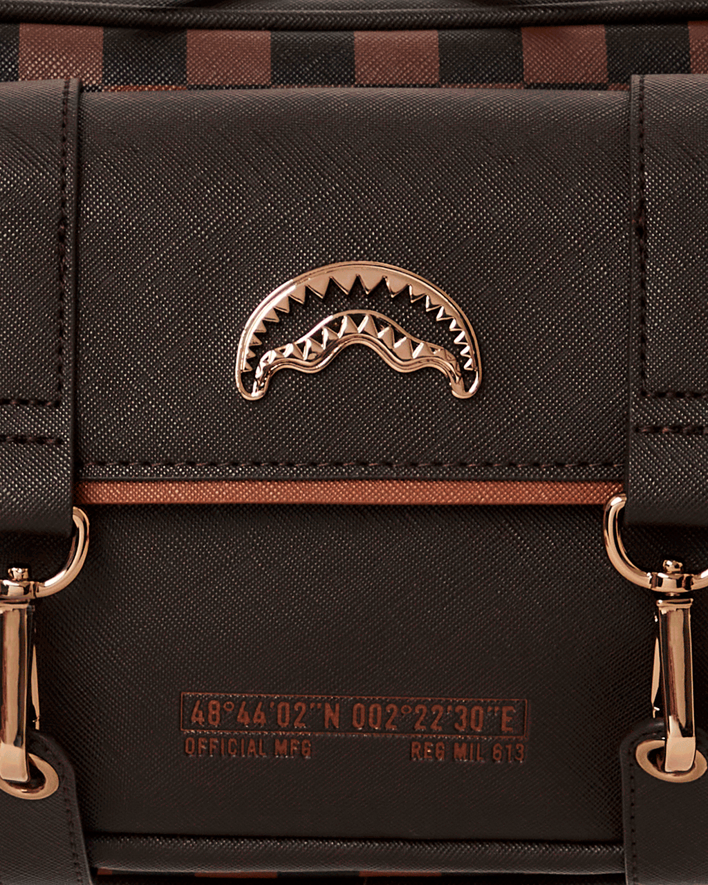 CHECKMATE ROYALE MESSENGER BRICK BAG