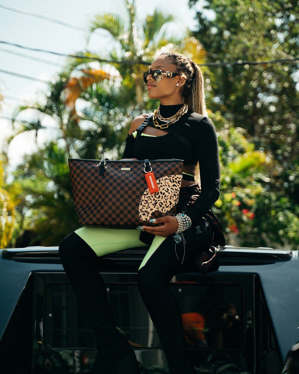 A.i.3 THE LEGACY TOTE