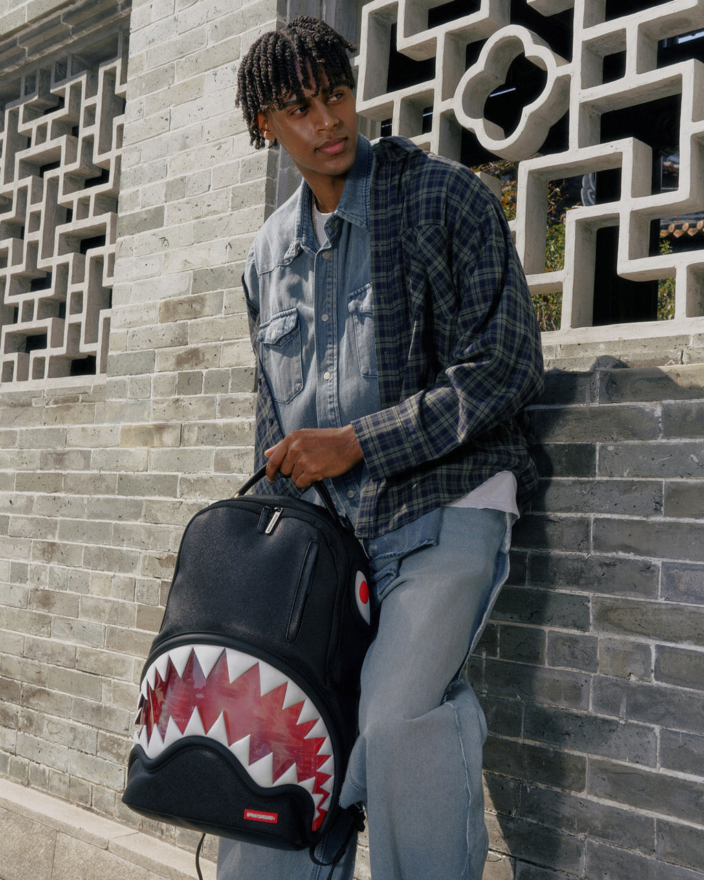 BIG BITE LUCID CLEAR SHARK BITE BACKPACK